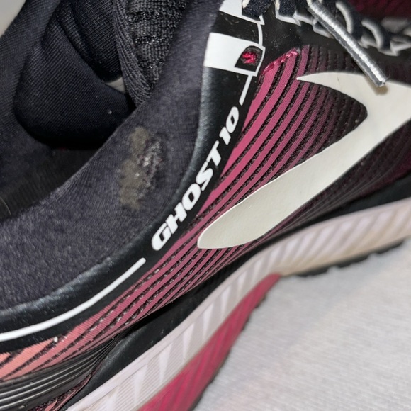 Brooks Ghost women’s black and pink running sneaker size 9.5 wide - Picture 10 of 10